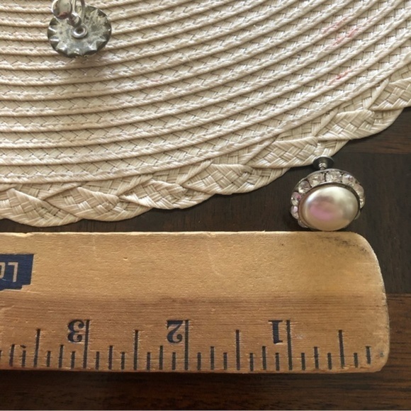 Vintage Screwback Earrings - Picture 4 of 4